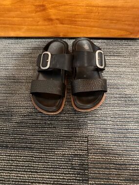 Sofft Black Leather Sandals